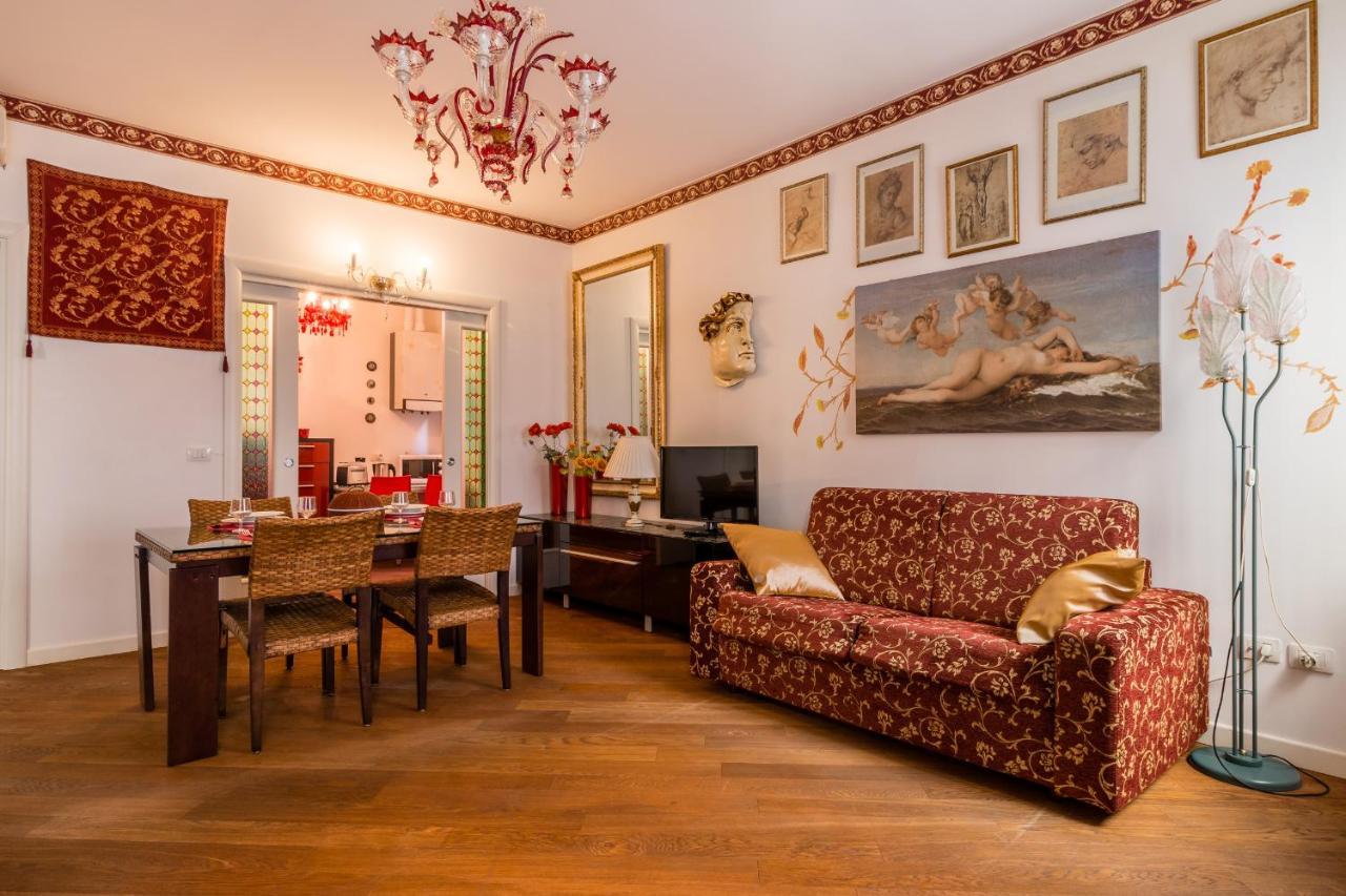 Doge'S Pantheon & St.Mark School In Hidden Venesia Bagian luar foto